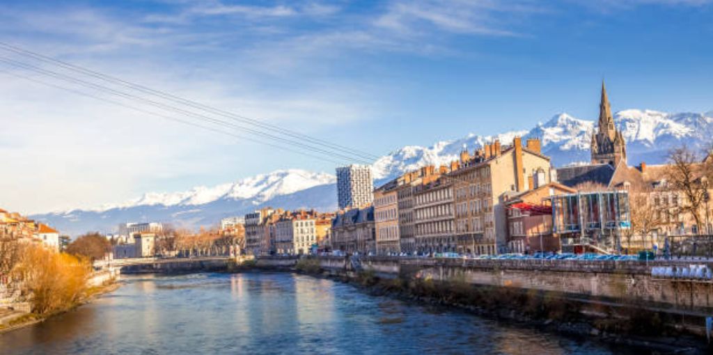 Ryan Air Grenoble Office