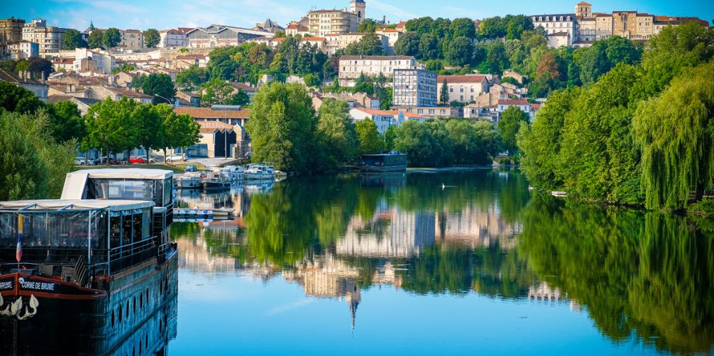 Ryan Air Angoulême Office